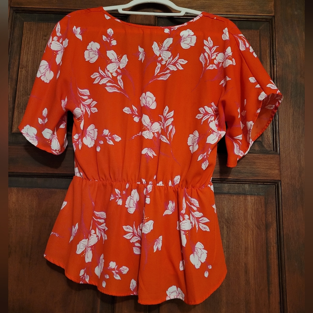 Blouse - Picture 2 of 3
